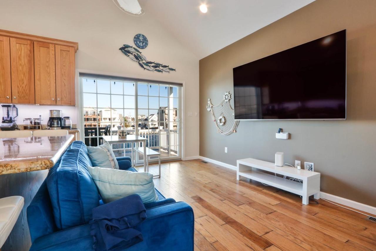 Cheerful 1 Bedroom House With Hot Tub And Dock Holiday home